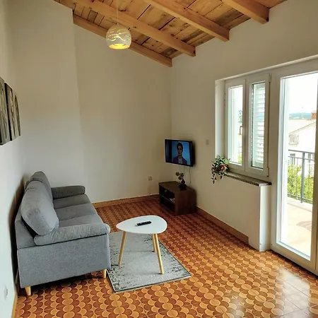 Tulip Apartment